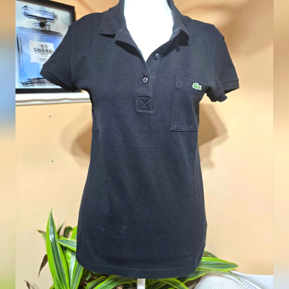 LACOSTE Women's Collar Tee. Black. Size 36